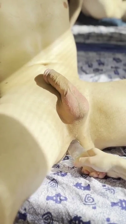 Güzel kız 25 cm ve 40 cm derin anal dildo, göbek şişkinlik, kadın orgazmı, güzel genç çift, dürüst porno ile götünü sikiyor | Klip 1