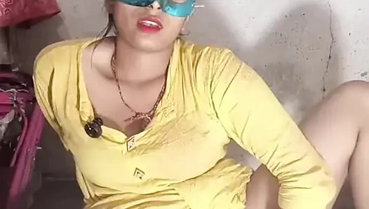 Genç kız mastürbasyonu Hintçe ses kaydı