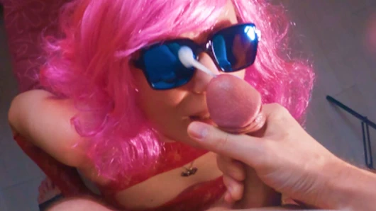 Komşus un karısı gözlüklerine boşalıyor!