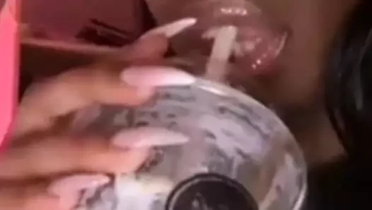 Yemyeşil dudaklar (tarih gecesi)