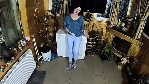 Cameltoe MILF Twerks in Jeans Blowjob & Cum All Over My Puffy Jacket 334