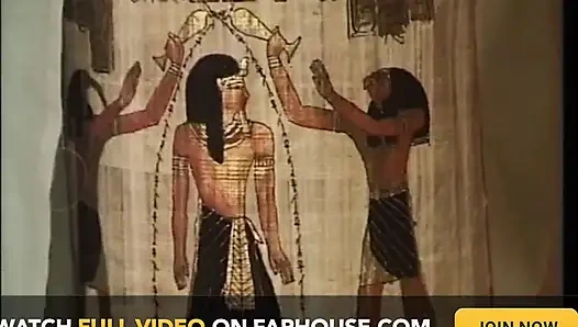 Lezbiyen orgazm büyük sopa amına sokuyor