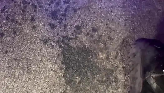 Noel'de ninelerin zeminin her yerine fışkırtıyor