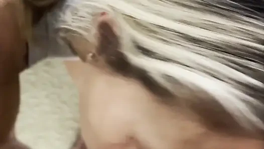 Orta yaşlı seksi kadın dianne ateşli oral