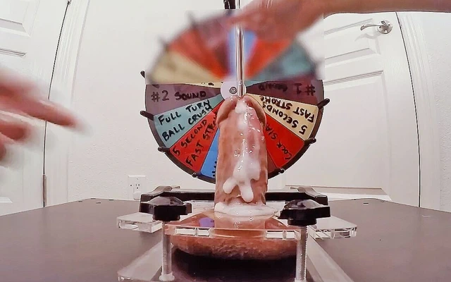 Üvey annem sikimle rulet oynuyor