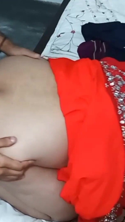 Kırmızı ışık bölgesinde ateşli Hintli kızla net Hintçe sesli seks | Klip 2
