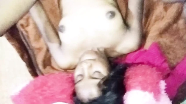 Я трахнул мою подругу-студентку Ankush в моем доме, когда она пришла за книгой