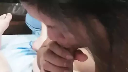 benim Tay karım beni emiyor