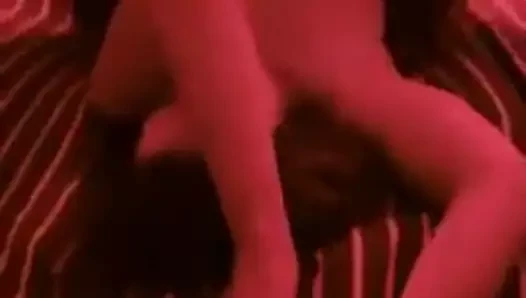 Hotwife404 cuck boşalan izlerken boğa