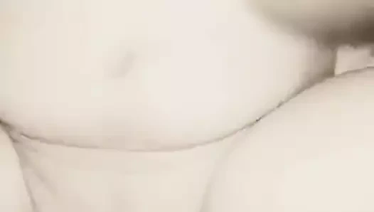 Olgun karısı yabancıyla aldatıyor (çok iyi hissettiriyor)