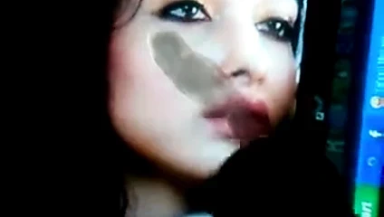 Tamanna bhatia üzerinde boşalmak