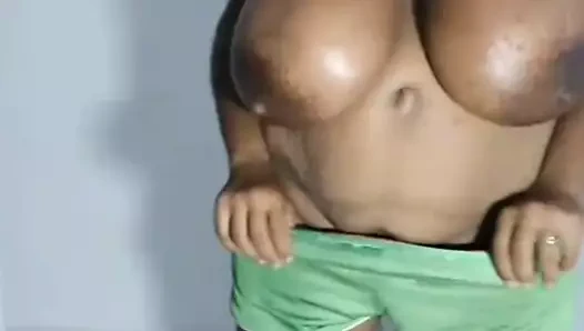 Kris milan büyük ve yumuşak sarkık