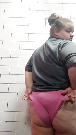 Ohio'nun sexydixie27'si işe başlamadan önce dalga geçiyor