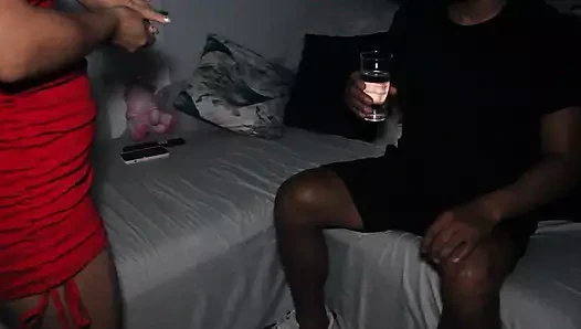 Yanlışlıkla üvey oğluma viagra verdim ve sonunda beni sikiyor