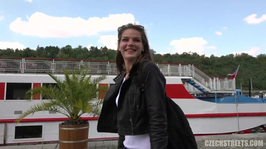 Çek sokakları - şimdiye kadarki en ürperen kız