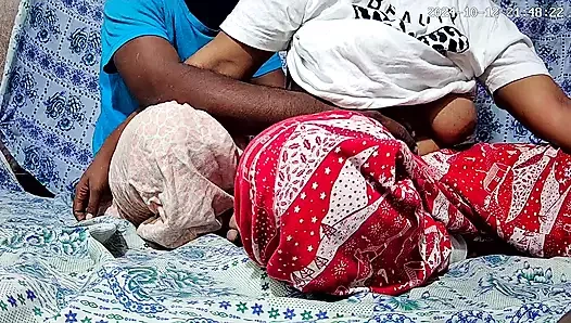 Dar pantolonlu ve gömlekli Hintli kız oğlanla seks yapıyor xnxx2865