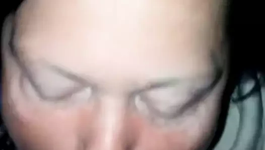 kafa vermeye çalışmak