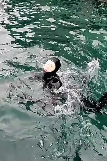 Neoprene Skin- Fantasy - Sea Play & Rock Jumps