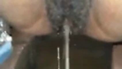 çiş göt göğüsler kombinasyon desi stil içinde banyo