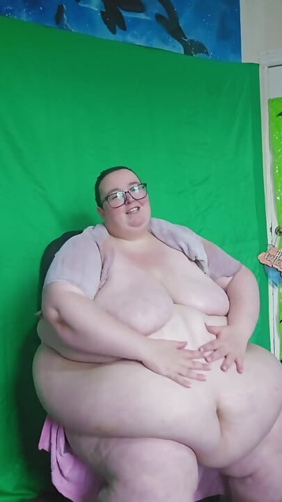 Ssbbw krem ile şişman vücut masajı