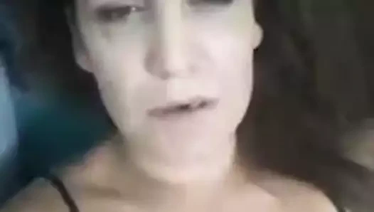 milf sevenler icin kocasi sikemiyormus