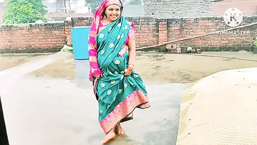 Hintli evli kadın komşu çocuğuna sert