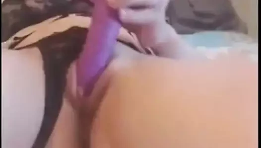 Süper azgın İspanyol orta yaşlı seksi kadın mastürbasyon yapıyor