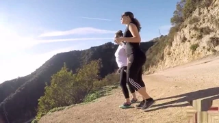 Dağda siyah spandex sporu