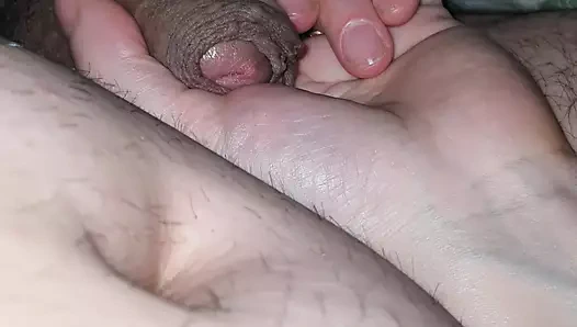 Üvey anne bugün üvey oğlunun yarağını sıvazlayacak???