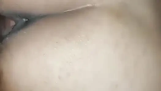 Üvey kız kardeşini domaltarak sikiyor