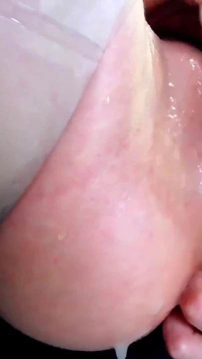 Anal dildo sikişi, kremsi amcığım fışkırtıyor | Klip 1