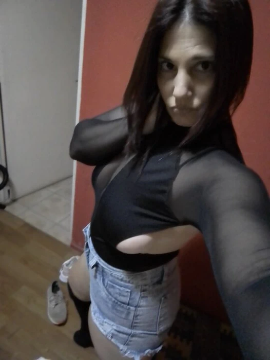 Sıcak üvey anne bulur onu Mastürbasyon