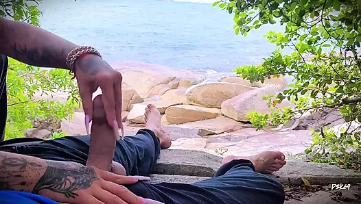 Sahilde mastürbasyon sürpriz boşalması