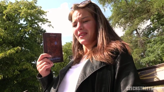 Çek sokakları - şimdiye kadarki en ürperen kız