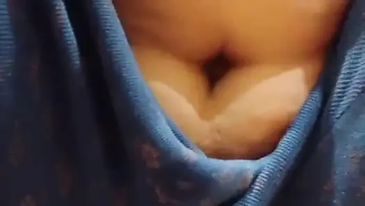Ateşli genç üvey kız kardeş sıkı rosiy amcık büyük yarakla sert sikişiyor xxx video
