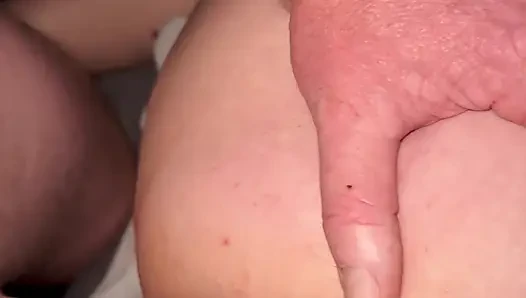 Domaltmalı sikişen orta yaşlı seksi kadın