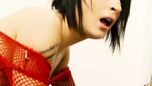 Farrah Fox duvar deliklerinde anonim yarak alıyor