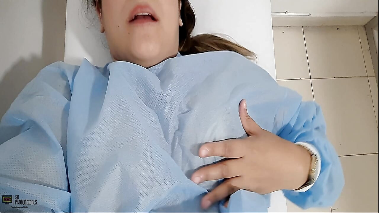 Bakış açısı jinekoloğumla randevuma geldiğimde tahrik oldum - İspanyolca porno