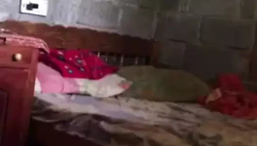 Anti-&amp;-uncal-öpüşme