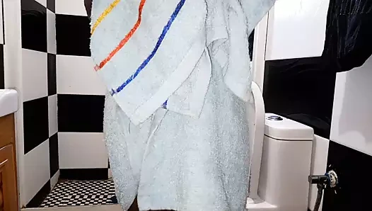 Afrika'daki en büyük amımı yıkamak, bugün beni sikmek için