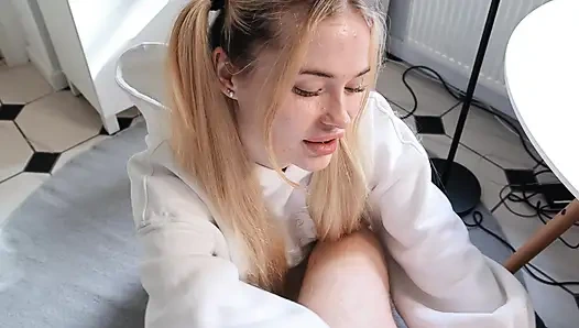 Kız arkadaşım bana huzur içinde çalışmama izin vermiyor