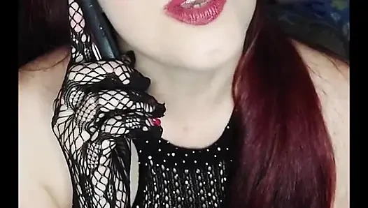 Shyyfxx, karın sikini patlatmak için ateşli seni bekliyor! Rol yapma 31 talimatı