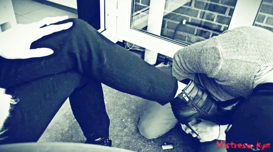 metresi ayakkabı köle yüksek topuklu yalama - metresi kym