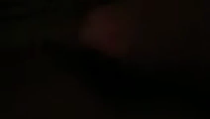 Şişman İngiliz sürtük ve ona vibratör pt2