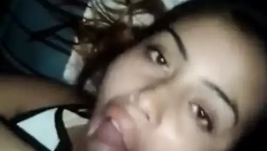 Hintli kız sikişiyor