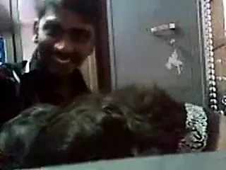 Индийские пухлые сиськи девушки