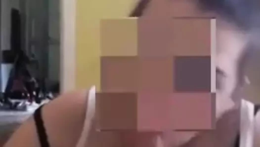 nisanlim sakso cekerken kizkardesime yakalandim
