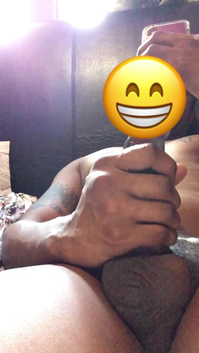 ŞIŞMAN BIR DELININ IÇINE BOŞALıN
