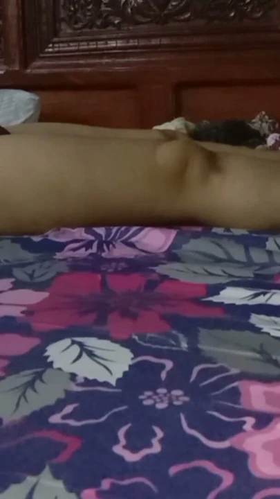 Bhabhi'yi sıcak sikiyle sik | Clip 2