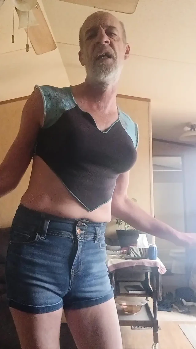 Lütfen servis yapacak bir babaya ihtiyacım var!